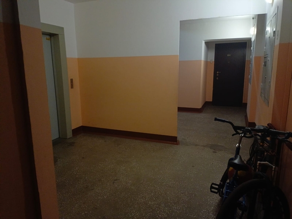
  Продам 2-комн. квартиру, 55.1 м², Свердловская ул, д. 137
. Фото 18.