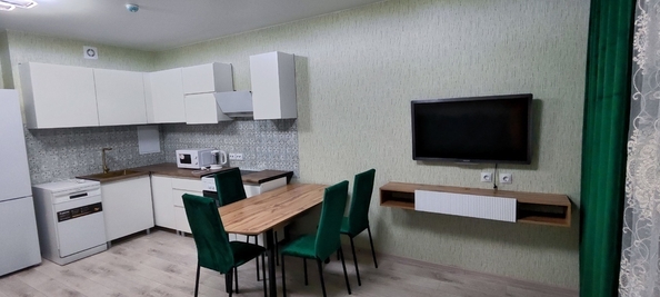 
  Сдам 3-комн. квартиру, 76 м², Аральская ул, д. 43
. Фото 1.
