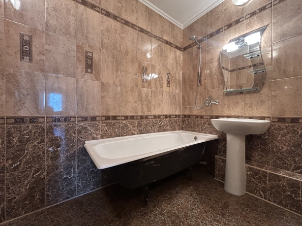 
  Продается 1-комн. квартира, 49.2 м², Микуцкого ул, д. 3
. Фото 16.