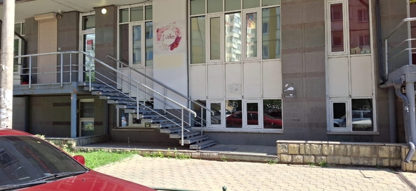 
  Продам универсальное помещение, 175 м², Алексеева ул, д. 93
. Фото 2.