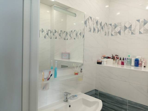 
  Продам 3-комнатный апартамент 90 м², в ЖК Золотое сечение, дом 1. Фото 2.