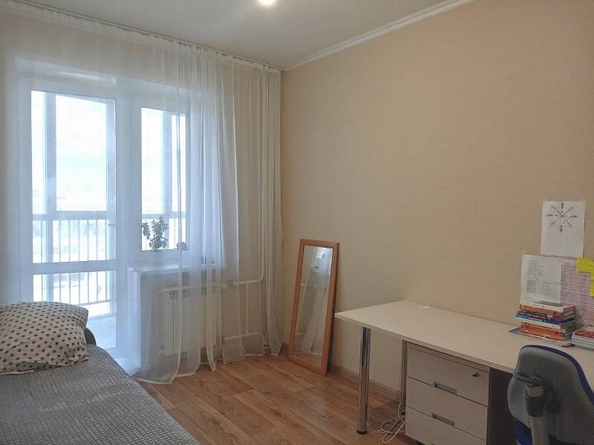 
  Продам 3-комнатный апартамент 90 м², в ЖК Золотое сечение, дом 1. Фото 8.