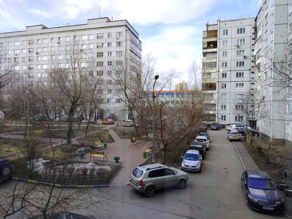 
  Продается 4-комн. квартира 77 м². Фото 1.