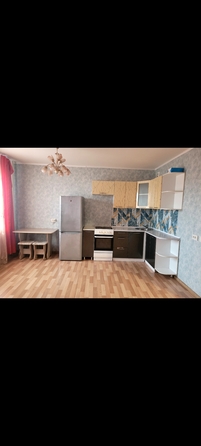 
  Сдам 1-комн. квартиру 38 м². Фото 1.