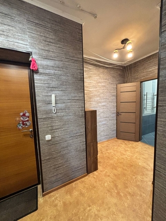
  Продам 2-комн. квартиру 46.7 м², в ЖК Белые Росы, дом 21. Фото 2.
