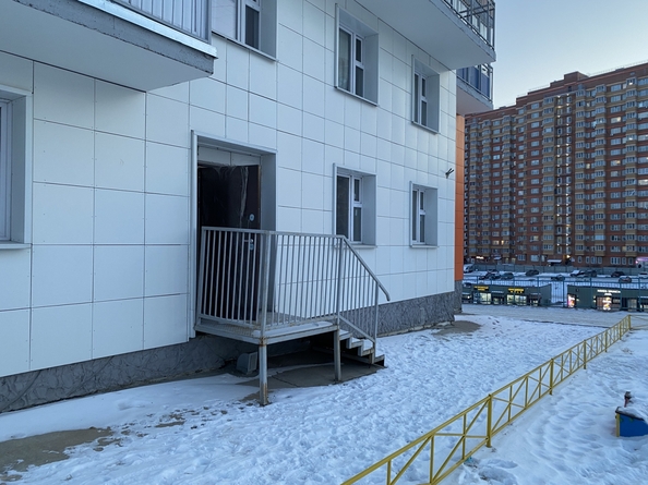 
  Продается универсальное помещение 199 м², в ЖК Солнечный, 3 мкр 7 квартал дом 7. Фото 5.