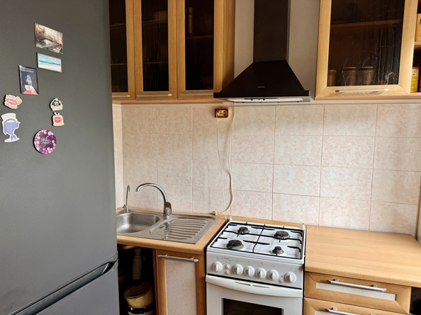 
  Продам 3-комн. квартиру 63.7 м². Фото 10.
