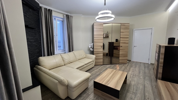 
  Продам 1-комн. квартиру 42.6 м². Фото 1.