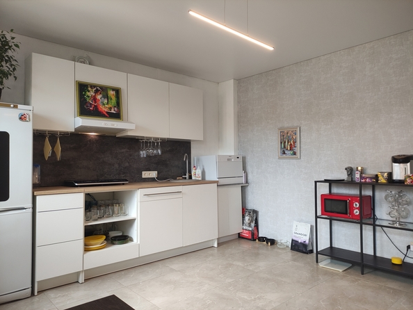 
  Продам 3-комн. квартиру 66.8 м². Фото 36.