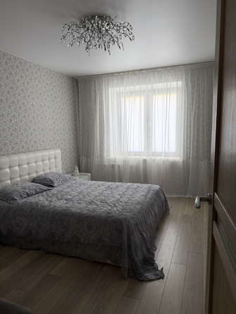 
  Продам 2-комн. квартиру 70 м², в ЖК Южный берег, дом 10. Фото 1.