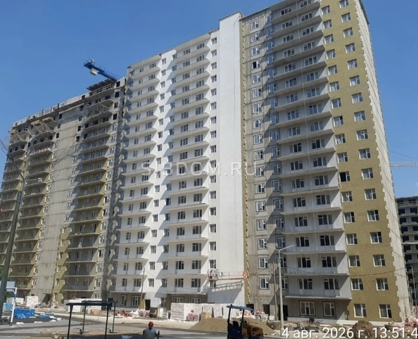 
  Продается 2-комн. квартира 45 м², в ЖК Аринский, дом 2 корпус 3. Фото 1.