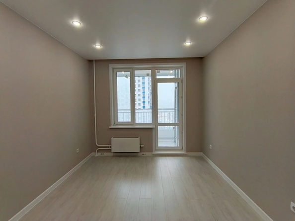 
  Продам 3-комн. квартира 56 м², в ЖК Тихие зори, дом Панорама корпус 1. Фото 9.
