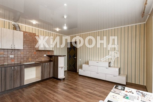 
   Продам 2-комнатную, 60.9 м², Сергея Ускова ул, 8

. Фото 1.
