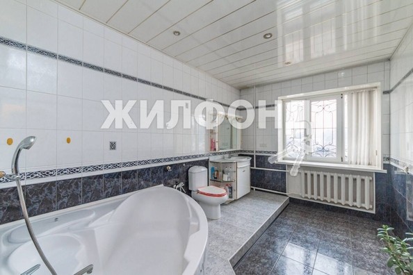 
   Продам дом, 408 м², Барнаул

. Фото 14.