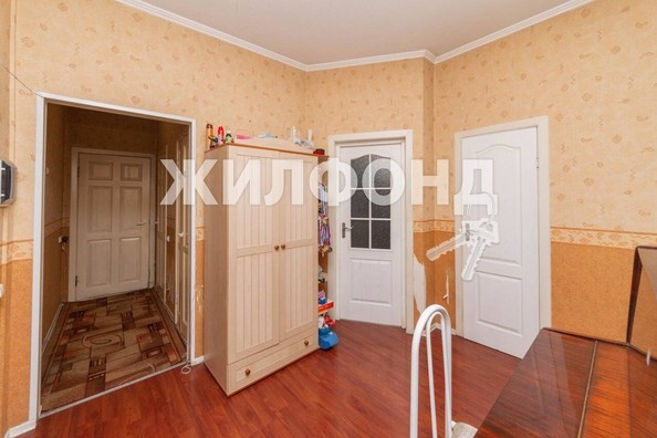 
   Продам дом, 100 м², Барнаул

. Фото 10.