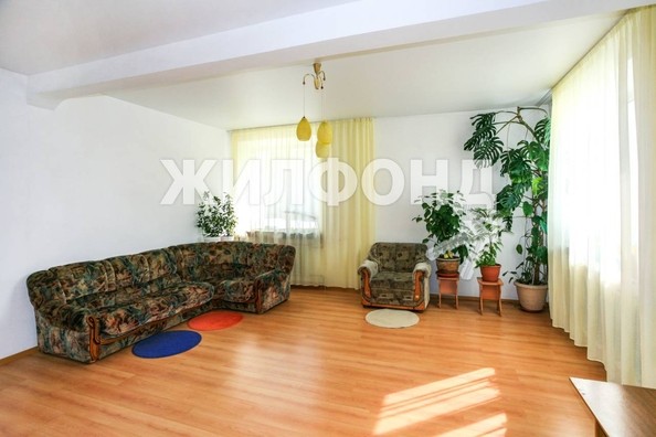 
   Продам дом, 272.2 м², Барнаул

. Фото 1.