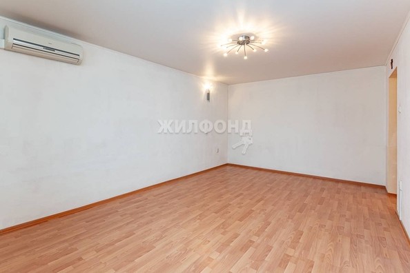 
   Продам 2-комнатную, 74.9 м², Малахова ул, 89

. Фото 6.
