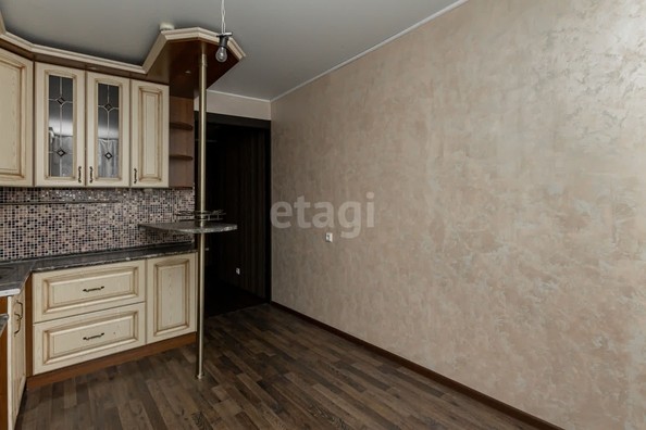 
   Продам 3-комнатную, 77.7 м², Эмилии Алексеевой ул, 65

. Фото 10.