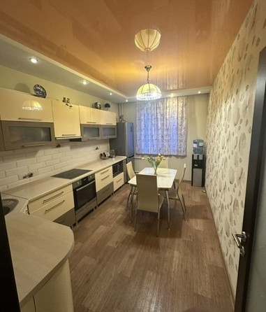 
   Продам 2-комнатную, 63 м², Сергея Семенова ул, 17

. Фото 2.