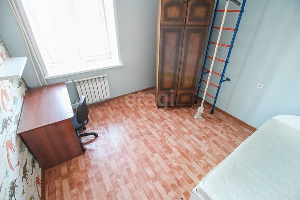 
   Продам 2-комнатную, 52.1 м², Антона Петрова ул, 203

. Фото 3.