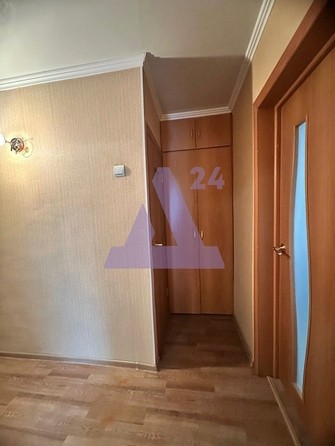 
   Продам 2-комнатную, 49.2 м², Вали Максимовой ул, 17

. Фото 1.
