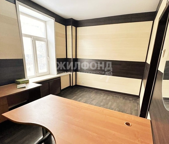 
   Продам помещение свободного назначения, 30 м², Красноармейский пр-кт, 112а

. Фото 4.