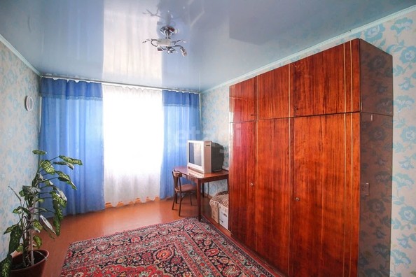 
   Продам 3-комнатную, 60.9 м², Георгиева ул, 3

. Фото 1.