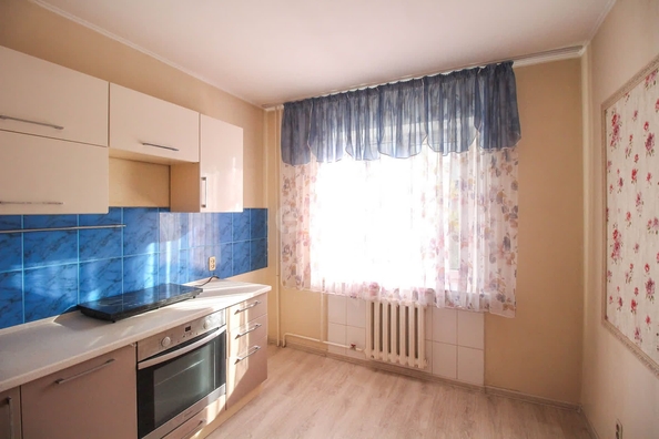 
   Продам 4-комнатную, 86 м², Малахова ул, 85

. Фото 4.