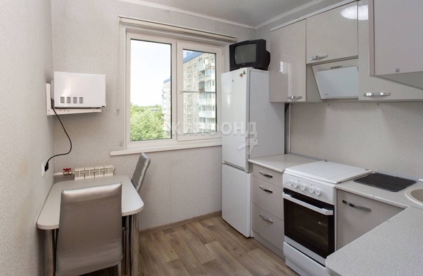 
   Продам 3-комнатную, 60.7 м², 

. Фото 7.