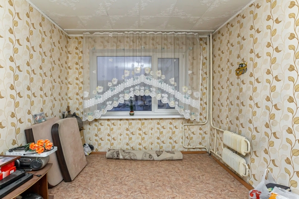 
   Продам 3-комнатную, 63.7 м², Солнечная Поляна ул, 45

. Фото 1.