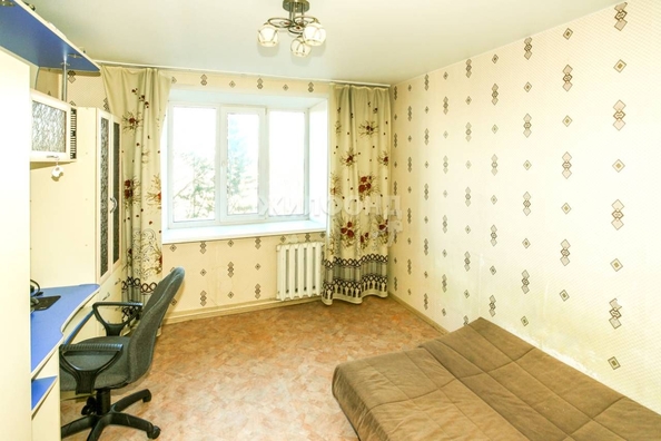 
   Продам 2-комнатную, 34.2 м², Малахова ул, 173

. Фото 7.