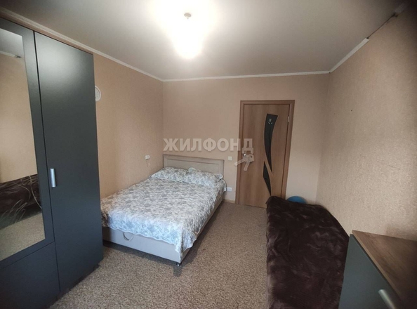 
   Продам 3-комнатную, 64.8 м², 

. Фото 5.