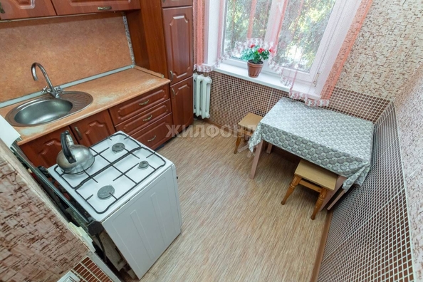 
   Продам 2-комнатную, 46 м², Глушкова ул, 34

. Фото 3.