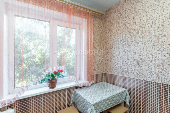 
   Продам 2-комнатную, 46 м², Глушкова ул, 34

. Фото 4.