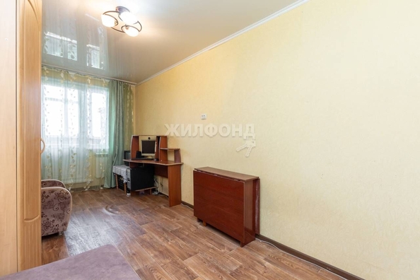 
   Продам 3-комнатную, 59 м², Кавалерийская ул, 1

. Фото 3.