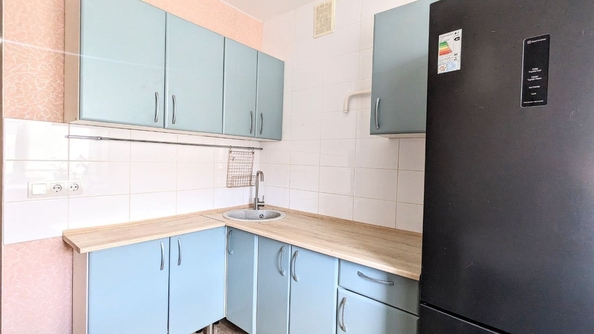 
   Продам 2-комнатную, 43 м², Антона Петрова ул, 140

. Фото 4.