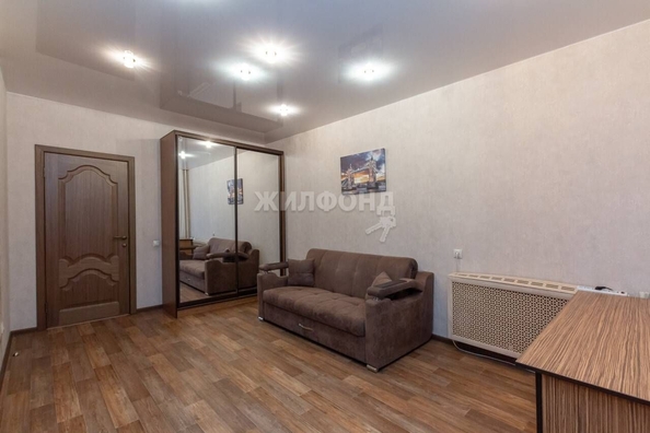 
   Продам 3-комнатную, 95.8 м², Власихинская ул, 81

. Фото 1.