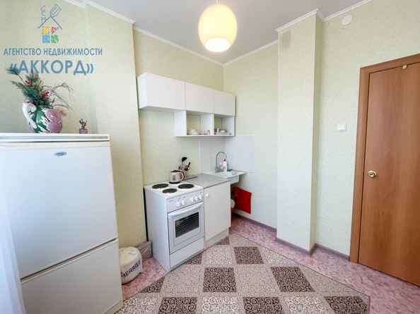 
   Продам 1-комнатную, 25 м², Михаила Кутузова ул, 27

. Фото 2.