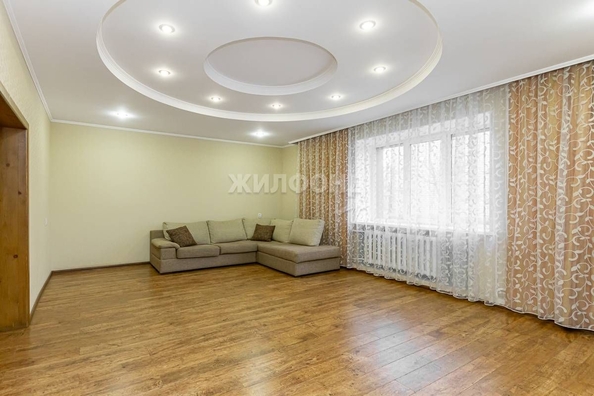 
   Продам дом, 295.9 м², Барнаул

. Фото 6.