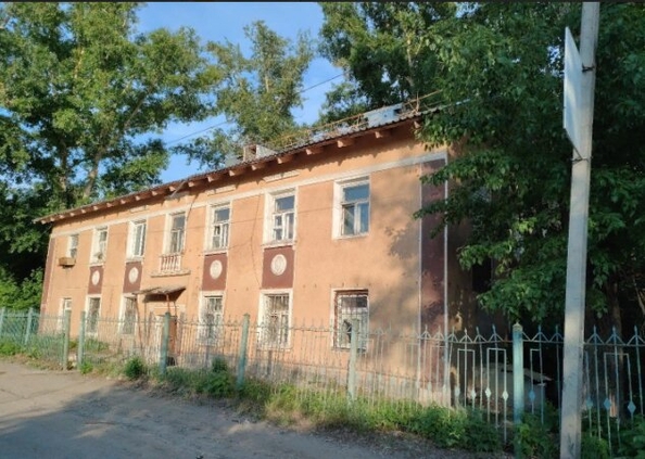 
   Сдам торговое помещение, 650 м², Карагандинская ул, 1

. Фото 1.