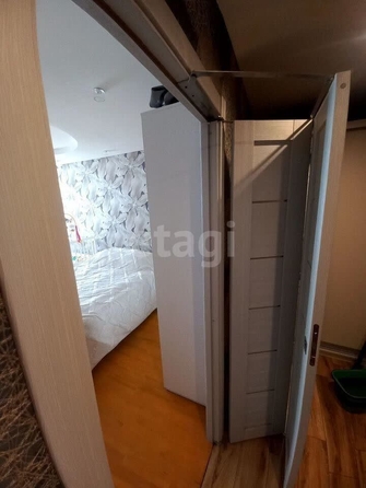 
   Продам 1-комнатную, 37 м², Сергея Ускова ул, 23

. Фото 2.