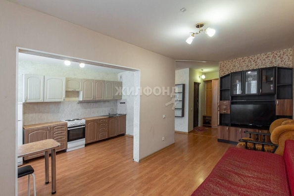 
   Продам 3-комнатную, 66.4 м², Сергея Ускова ул, 16

. Фото 1.