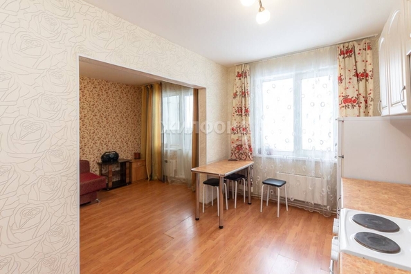 
   Продам 3-комнатную, 66.4 м², Сергея Ускова ул, 16

. Фото 3.