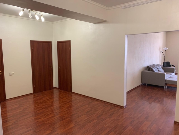 
  Продается 3-комн. квартира, 127.2 м², Геблера пер, д. 31
. Фото 6.