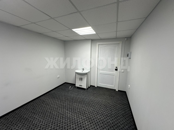 
  Продается офис, 11 м², 80 Гвардейской Дивизии ул, д. 68
. Фото 7.