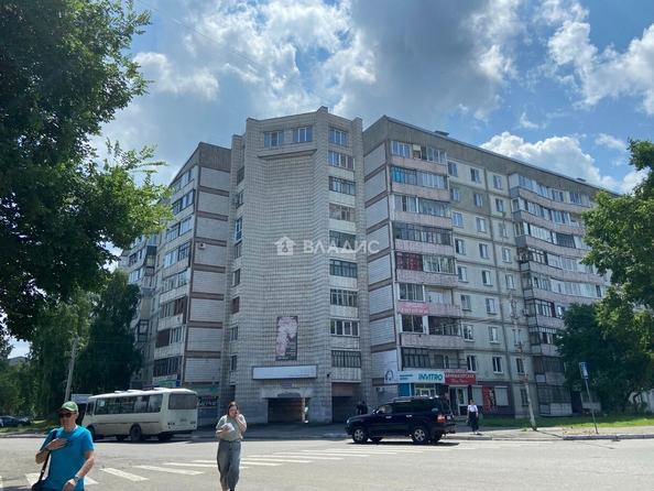 
  Продается 4-комн. квартира, 108 м², Коммунарский пер, д. 16/1
. Фото 5.