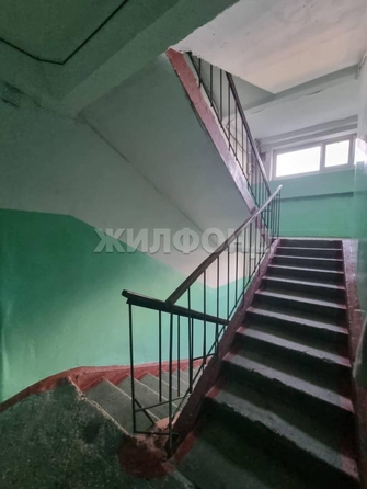 
  Продается 1-комн. квартира, 30.3 м², Весенняя ул
. Фото 2.