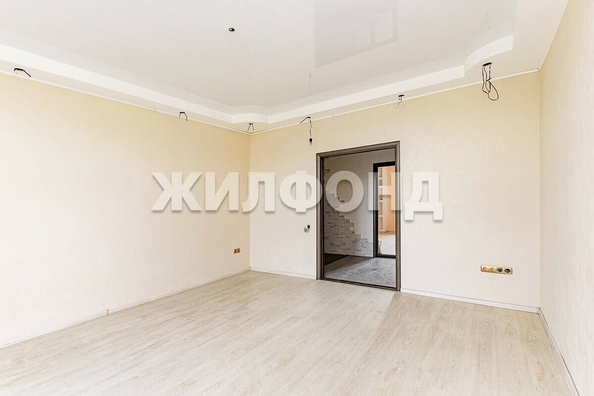
  Продается 3-комн. квартира, 82.6 м², Калинина пр-кт
. Фото 2.