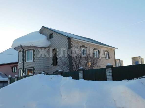 
  Продается дом, 200 м², Барнаул
. Фото 1.