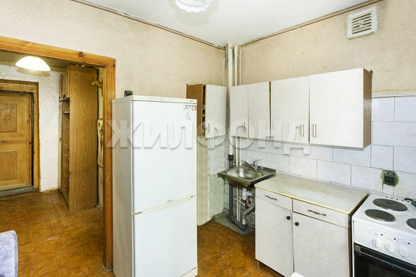 
  Продается 1-комн. квартира, 37 м², Малахова ул, д. 120
. Фото 2.